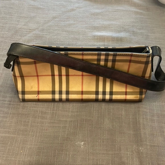 Burberry Bag - Picture 1 of 1